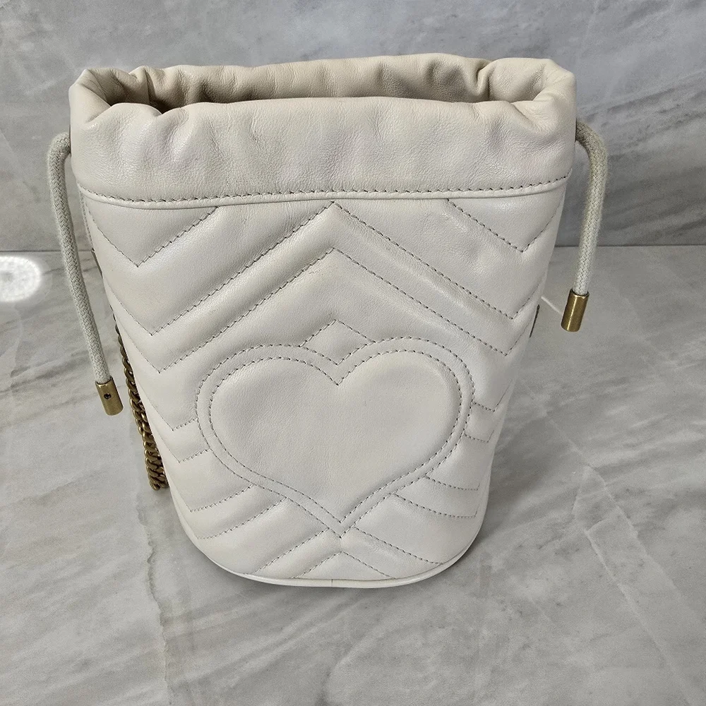 Gucci GG Marmont Bucket Bag - Picture 5 of 12